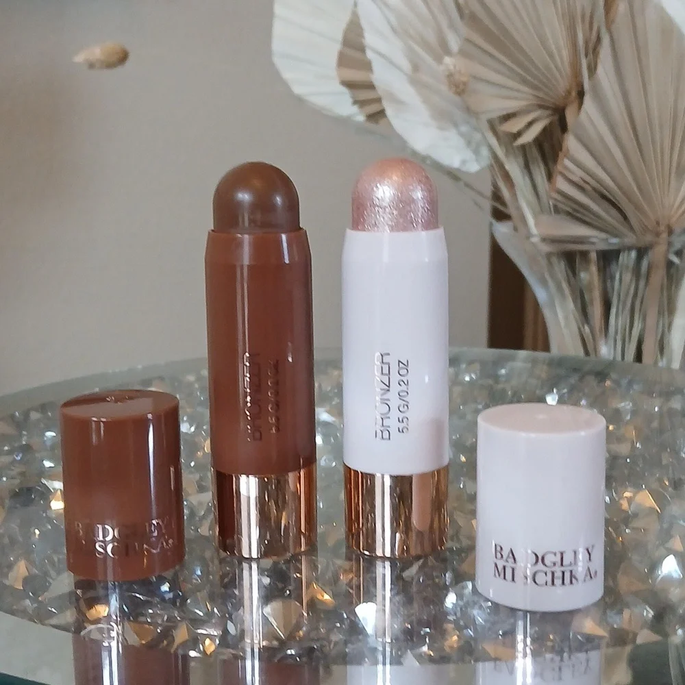 New Badgley Mischka Full Size Bronzer And Highlihter Duo Stick Set